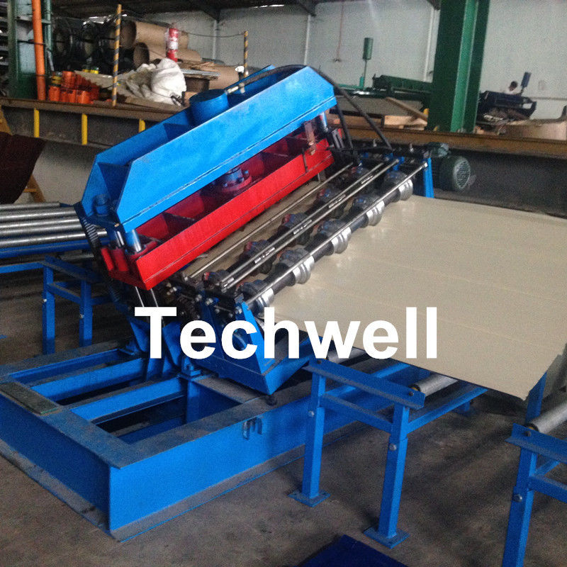 Das genehmigte CER walzt die Formung der Maschine, Metalldach-verbiegende Maschine mit justierbarer Geschwindigkeit kalt