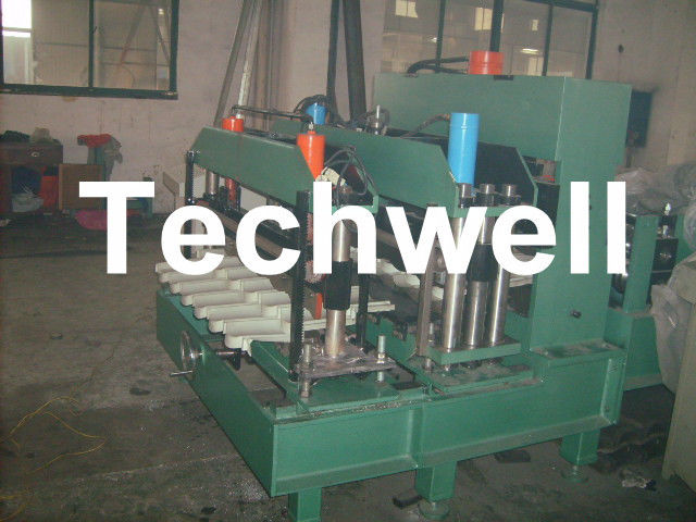 Gewohnheit 0,3 - 0.7mm Fliesen-Rolle, die Maschine mit doppelter Presse-Form und hydraulischem Ausschnitt bildet