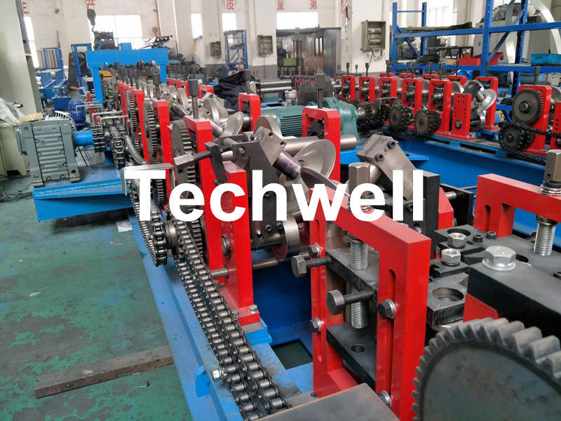 Automatische austauschbare c-/z-Purlin-Rolle, die Maschine mit hydraulischer Ausschnitt-Art bildet