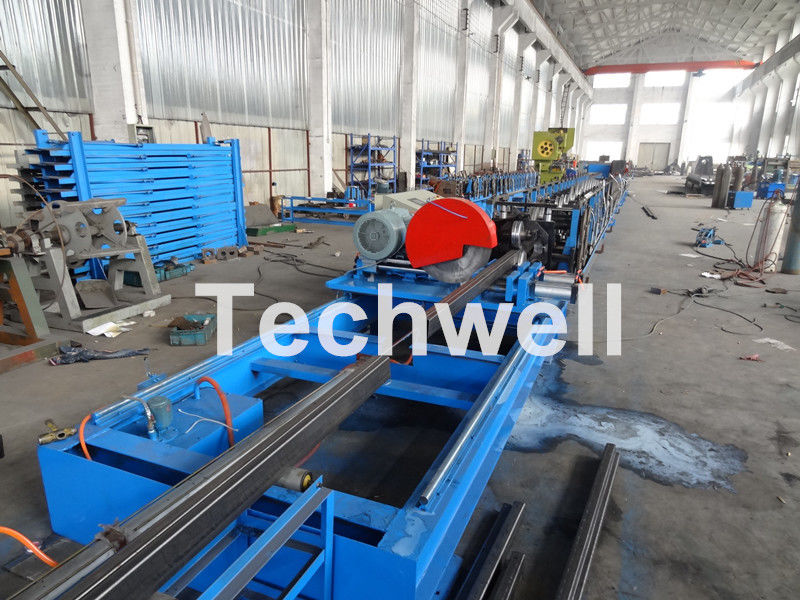 Galvanisierter Stahl walzen die Formung der Maschine mit hoher Geschwindigkeit 12-15m/min für Gestell-Hohlkasten/Schritt-Strahl kalt