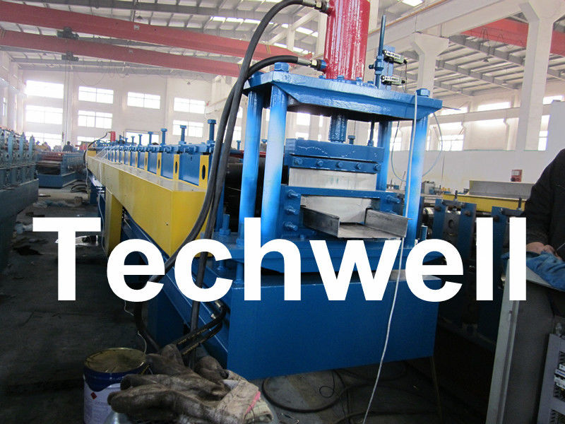 Zylinder-Kanal walzen die Formung der Maschine für Stahl-Furring-Kanal-Profile kalt