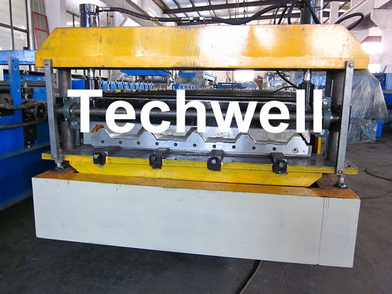 Farbstahldachplatte-Rolle, die Maschine für die Herstellung der Metalldachplatte bildet