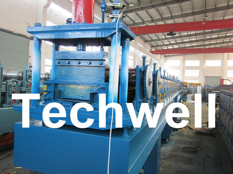 Zylinder-Kanal walzen die Formung der Maschine für Stahl-Furring-Kanal-Profile kalt