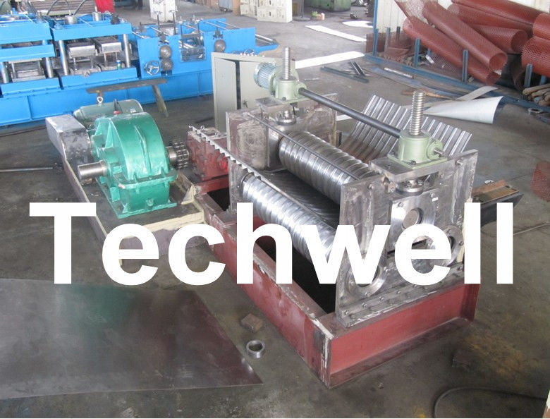 2,0 - 4.0mm Stärke gewellte Stahlblech-Rolle, die Maschine für Silo-Wand bildet